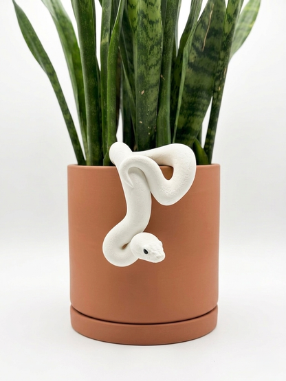 Modern Snake Pot Hanger: 3D Printed Serpent Decor for Indoor Plants