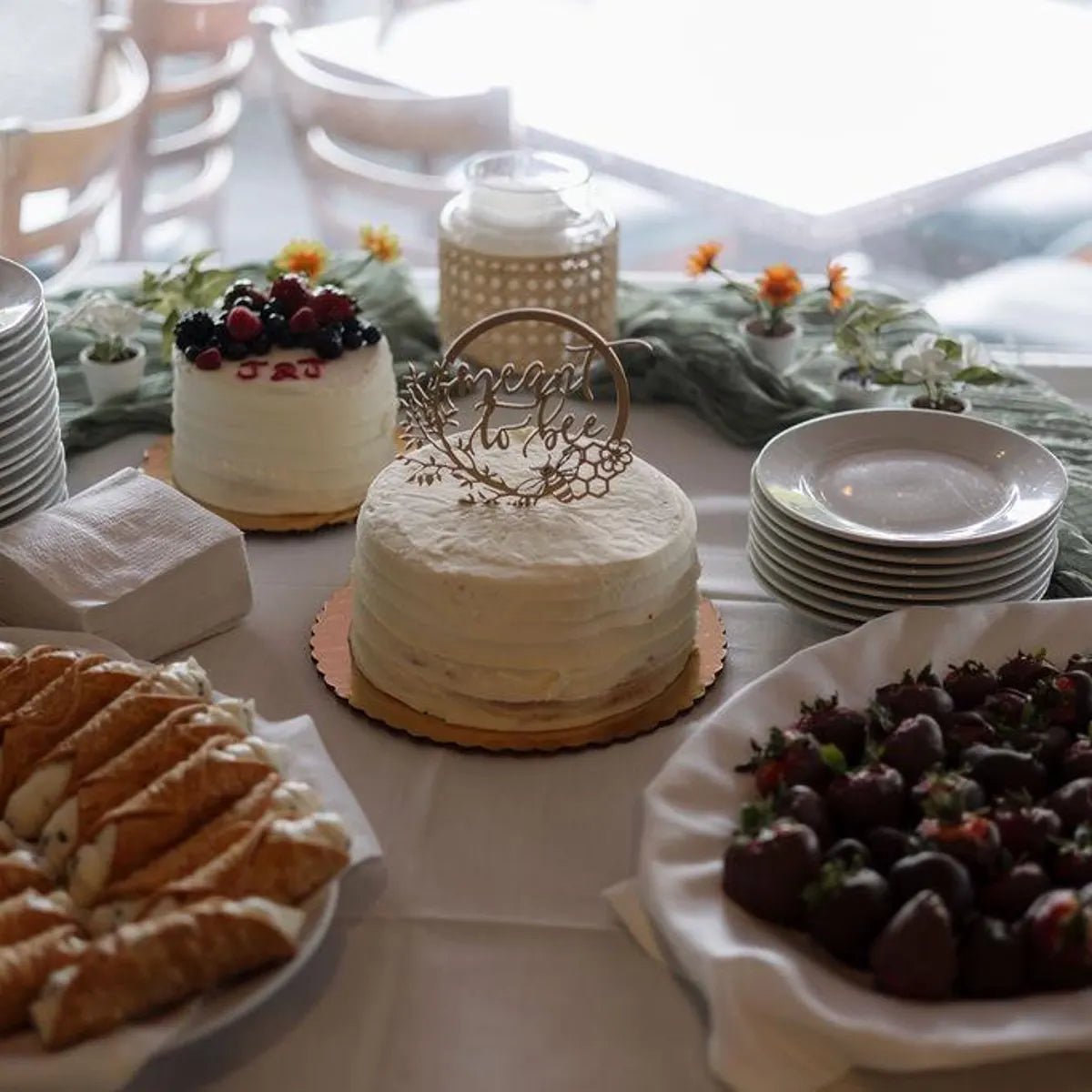 Meant to Bee Wreath Cake Topper - Faux Theory Design