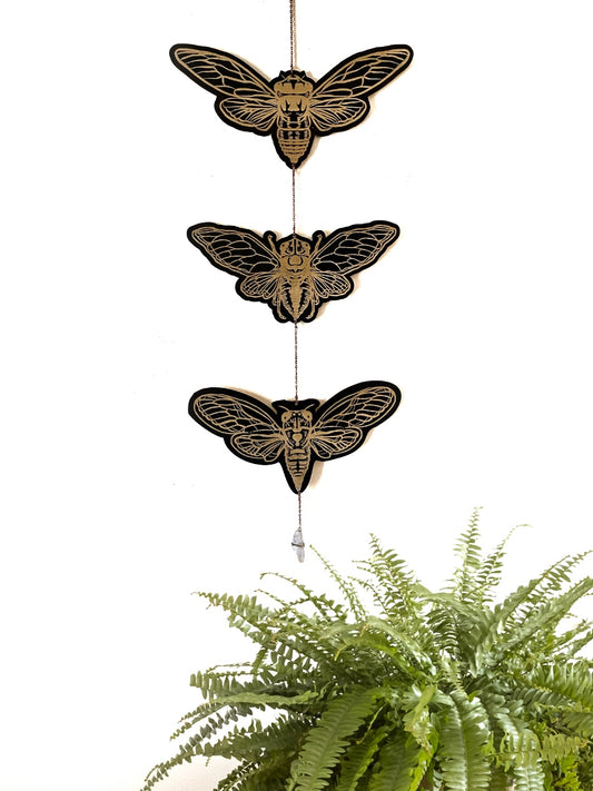 Black Cicada Garland