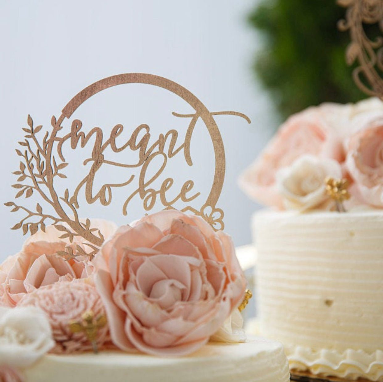 Meant to Bee Wreath Cake Topper - Faux Theory Design