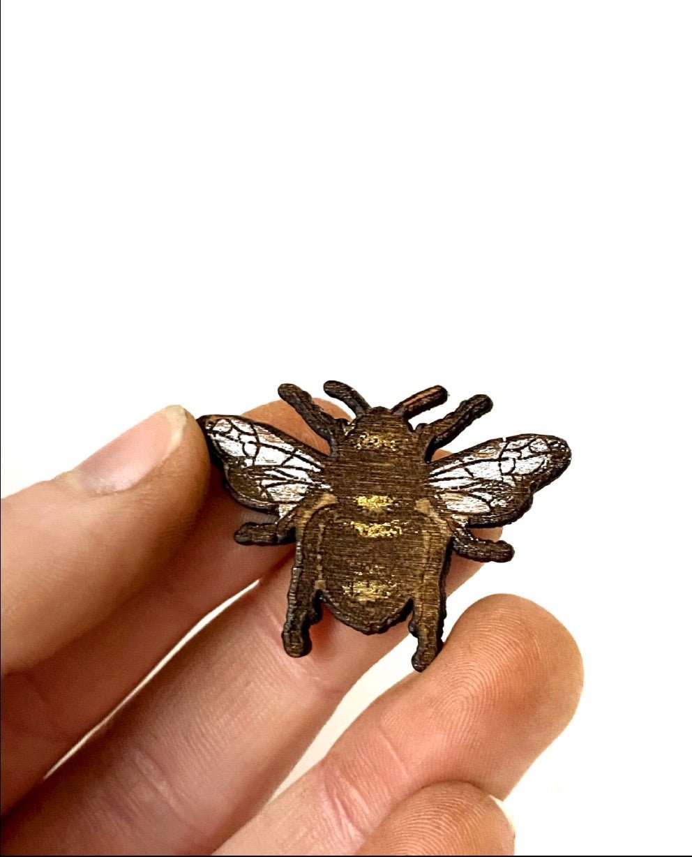 Bees and Dahlia Flowers | Wooden Tic-Tac-Toe Game - Faux Theory Design