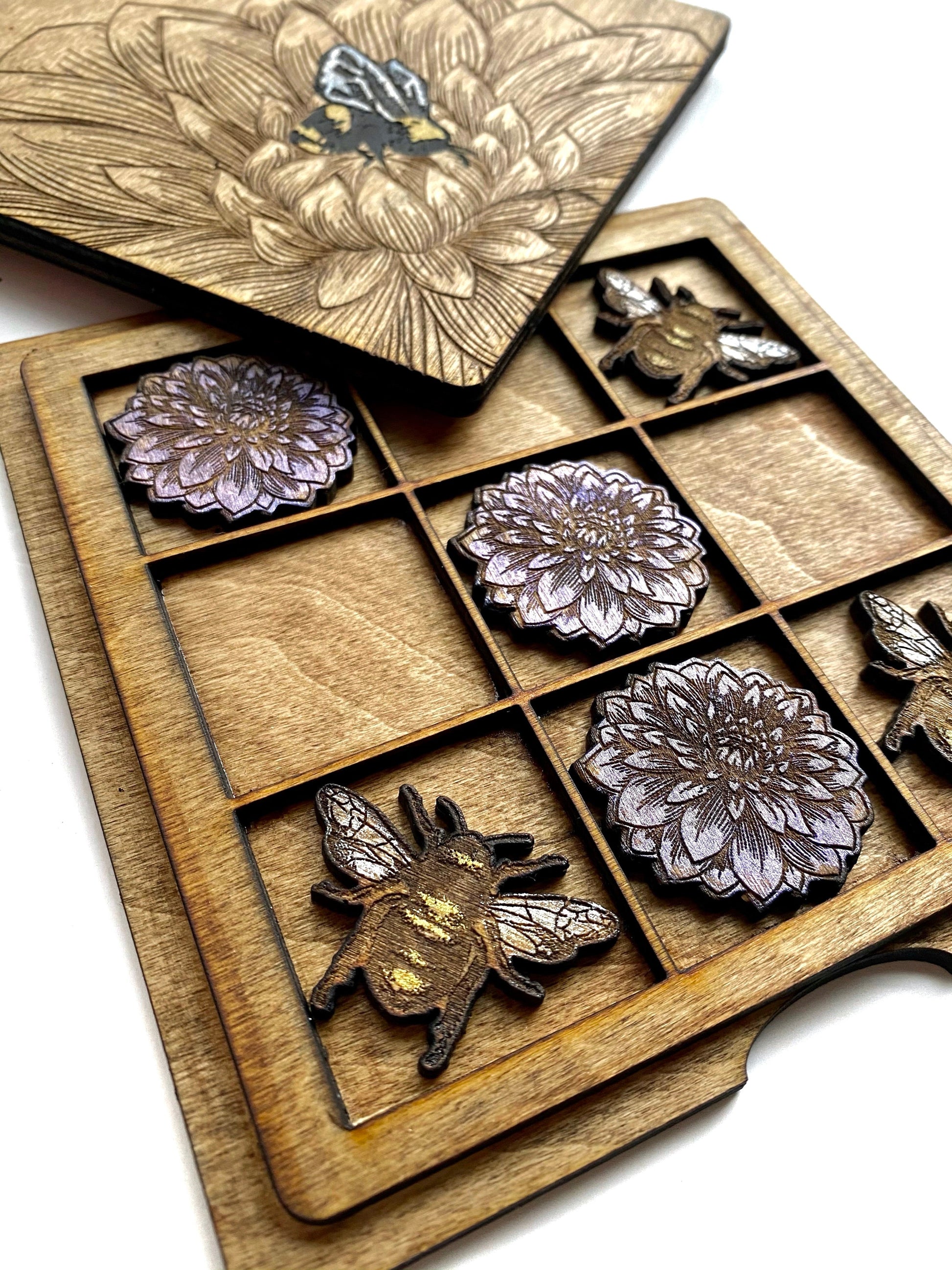 Bees and Dahlia Flowers | Wooden Tic-Tac-Toe Game - Faux Theory Design