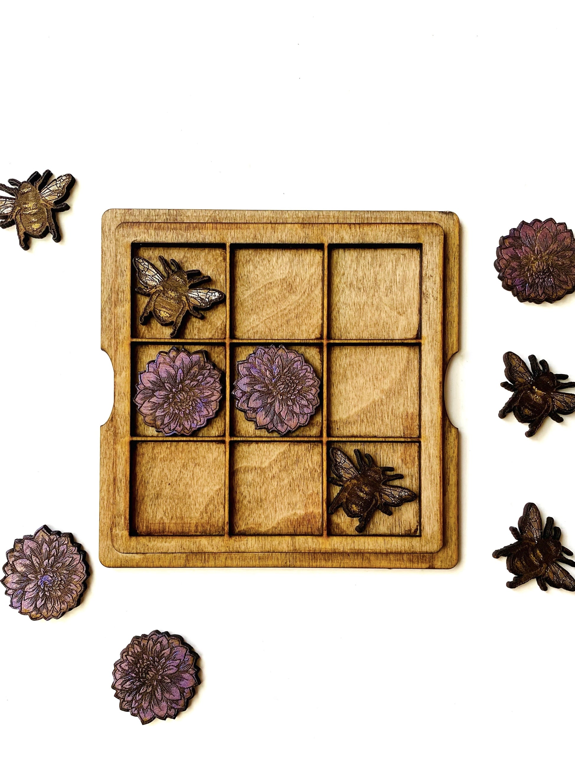 Bees and Dahlia Flowers | Wooden Tic-Tac-Toe Game- Faux Theory Design