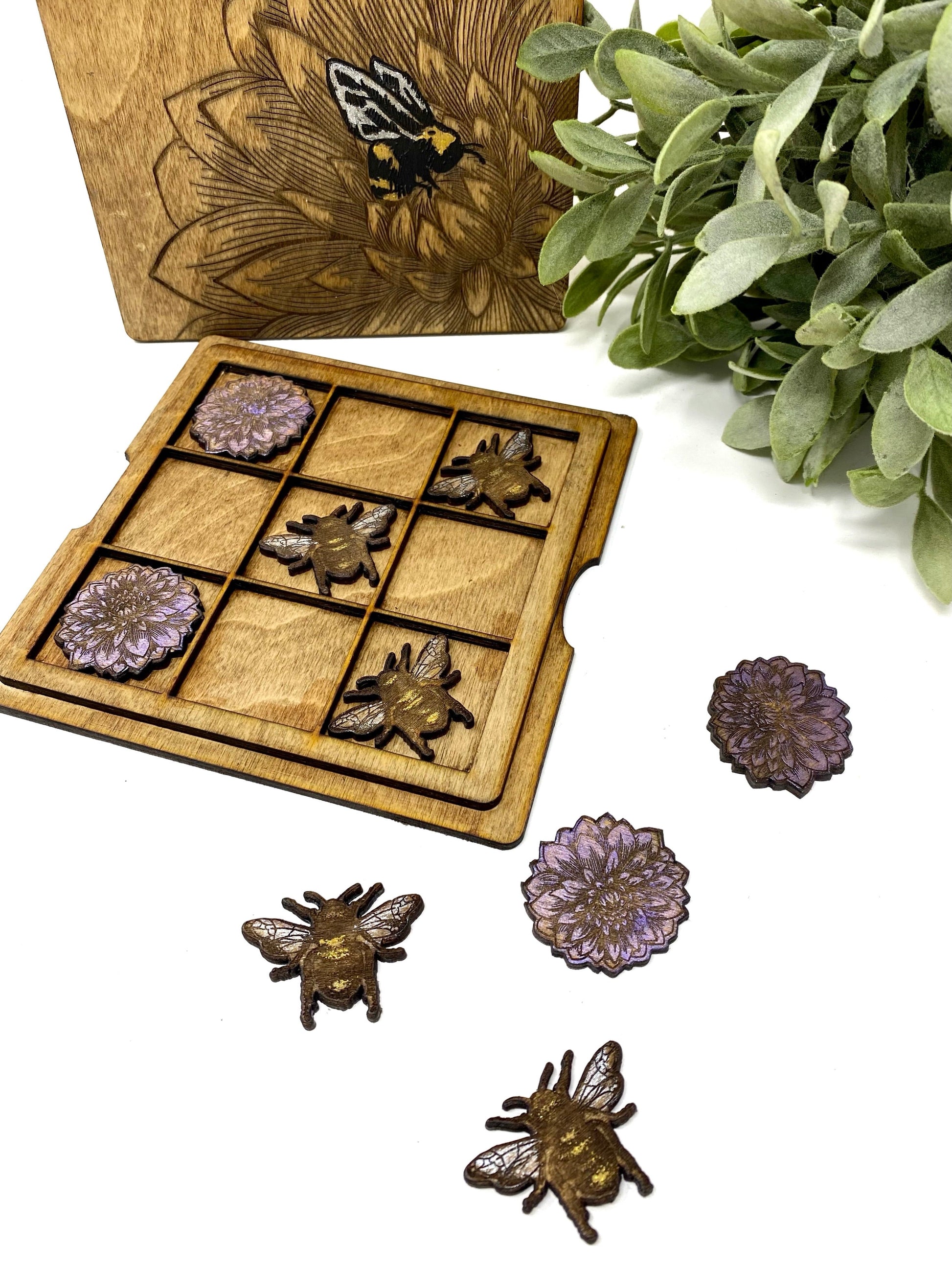 Bees and Dahlia Flowers | Wooden Tic-Tac-Toe Game - Faux Theory Design